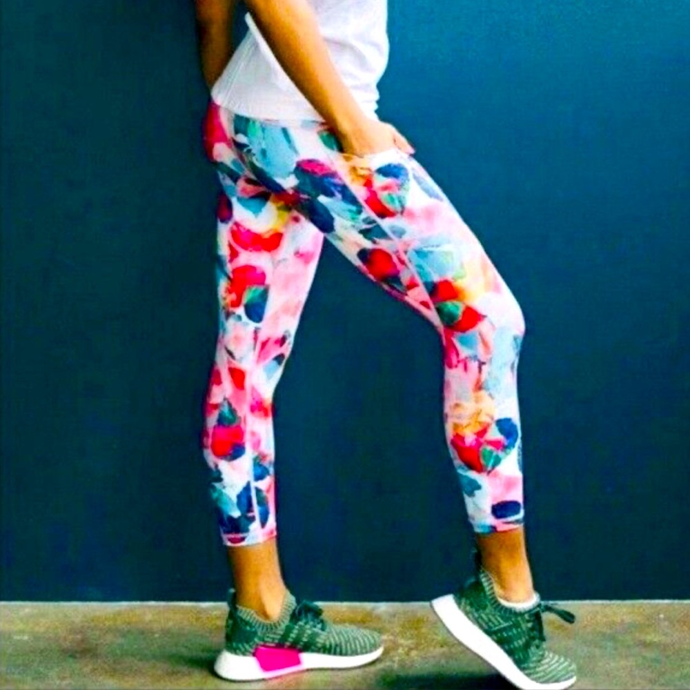Zyia Light and Tight Colorful Capri Floral Leggings